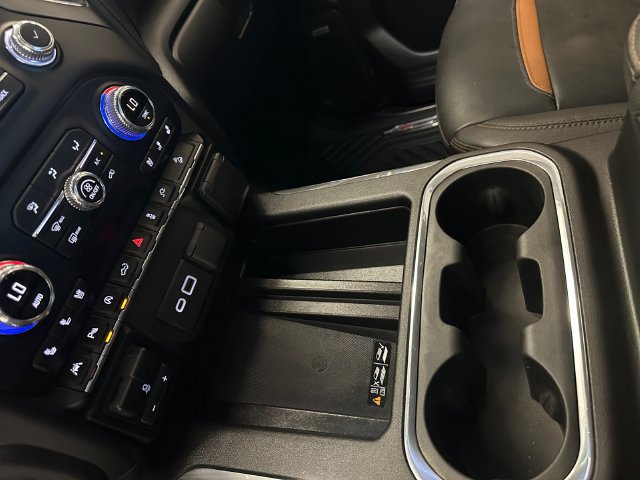 Used 2020 GMC Sierra 1500 AT4 w/ AT4 Premium Package AWD/4WD image 38