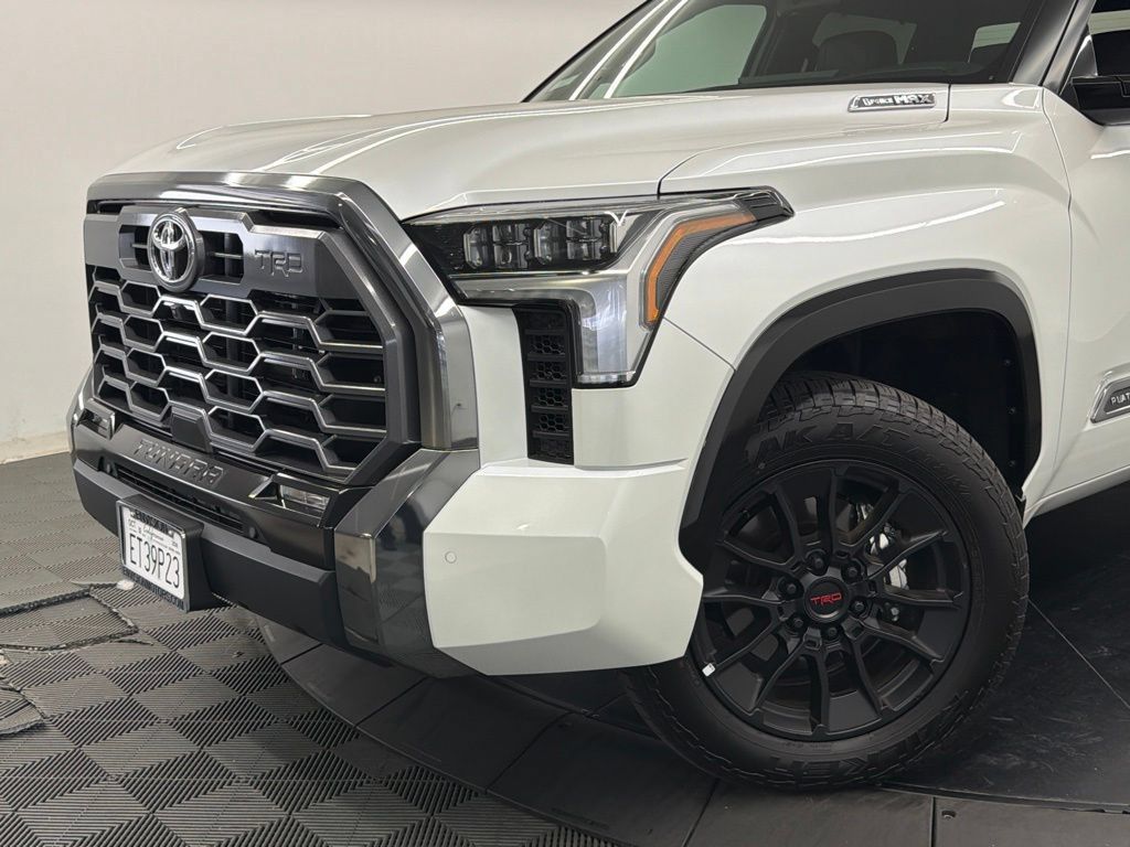 Used 2026 Toyota Tundra Platinum w/ TRD Off-Road Package AWD/4WD image 4