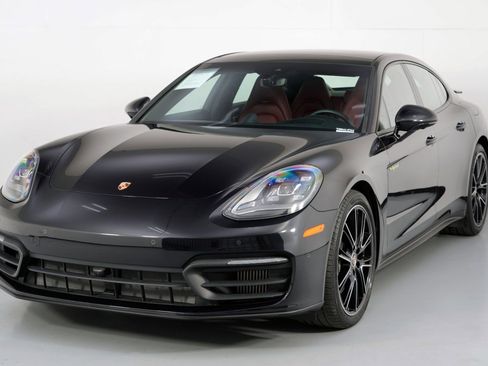Used 2022 Porsche Panamera 4 w/ Premium Package image 52