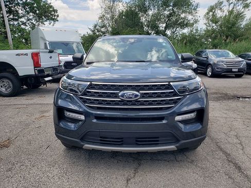 Used 2023 Ford Explorer XLT w/ Equipment Group 202A AWD/4WD image 2