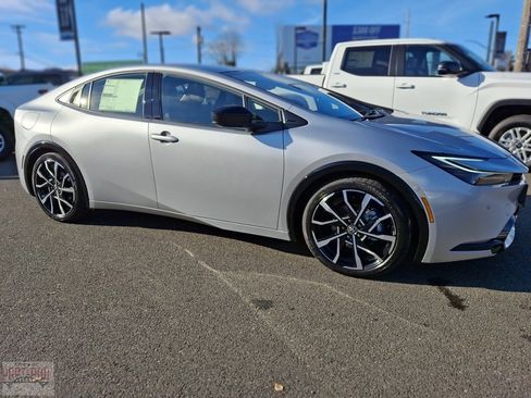 New 2026 Toyota Prius Plug-In Hybrid image 1
