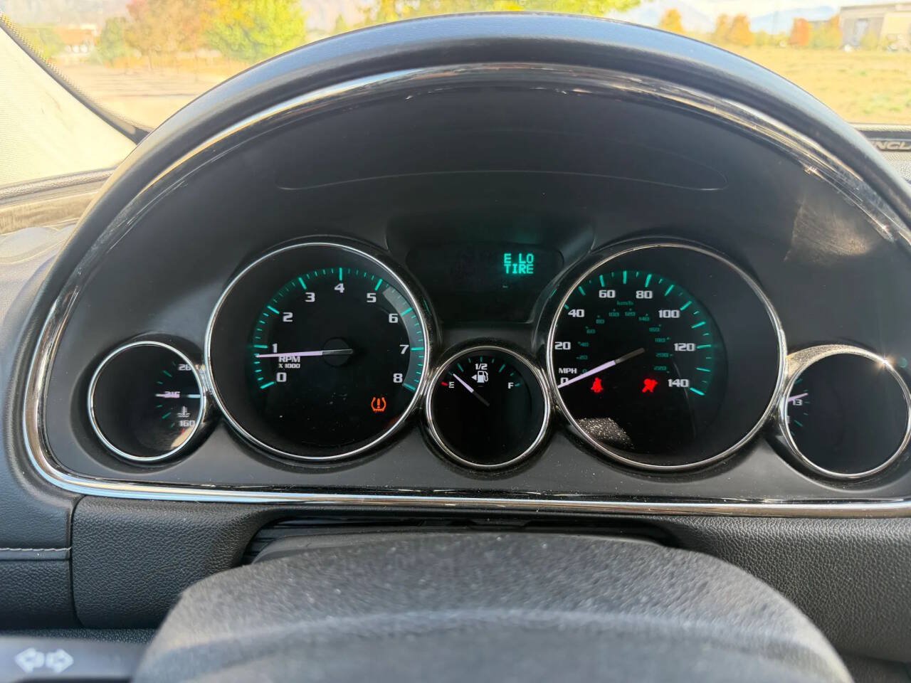 Used 2013 Buick Enclave Leather AWD/4WD image 31