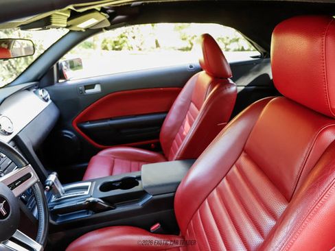Used 2006 Ford Mustang GT Premium RWD image 44
