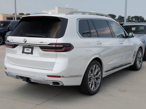 New 2027 BMW X7 xDrive40i AWD/4WD image 2