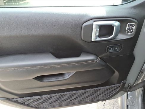 Used 2023 Jeep Wrangler Unlimited Rubicon 392 image 15