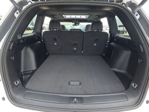 New 2026 Jeep Grand Cherokee Limited AWD/4WD image 16