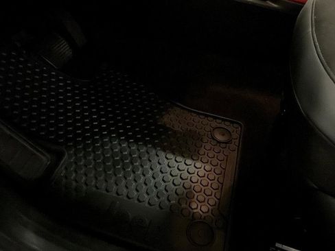 Used 2022 Jeep Renegade Trailhawk image 17