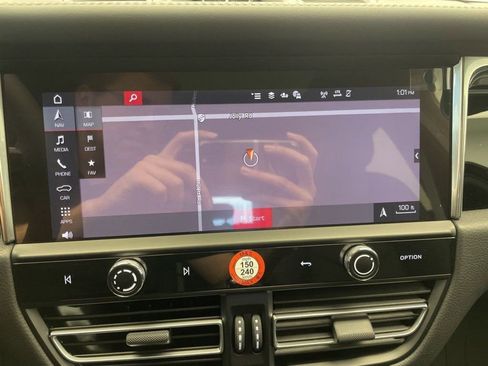 New 2025 Porsche Macan S AWD/4WD image 28