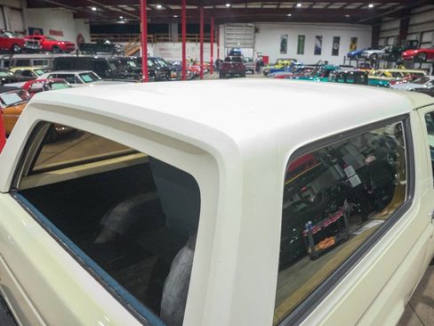 Used 1990 Ford Bronco AWD/4WD image 34