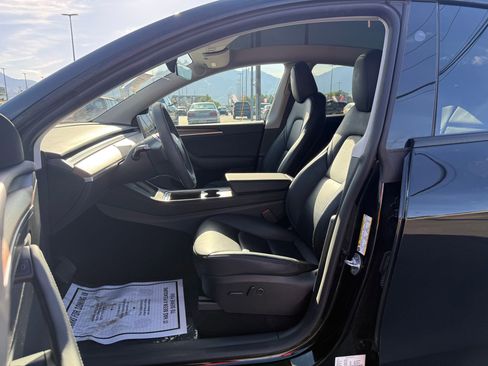 Used 2023 Tesla Model Y Long Range AWD/4WD image 12