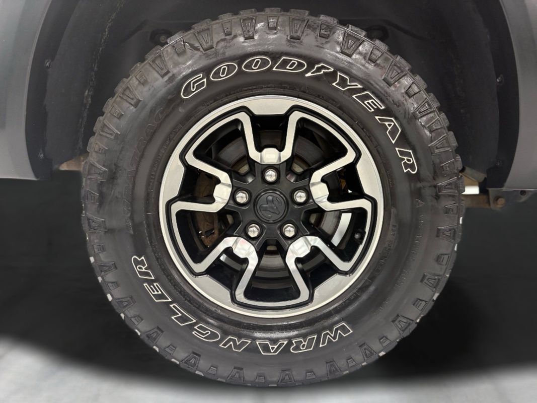 Used 2017 RAM 1500 Rebel AWD/4WD image 38