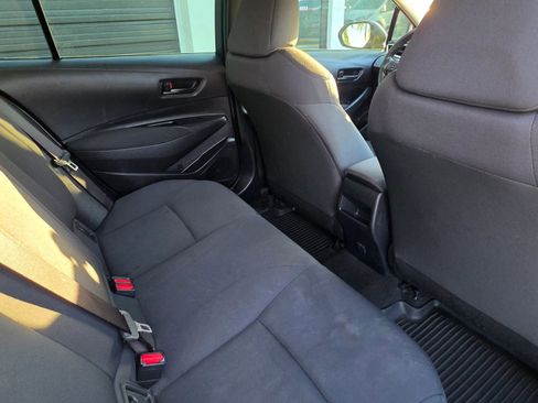 Used 2022 Toyota Corolla LE w/ LE Convenience Package FWD image 18