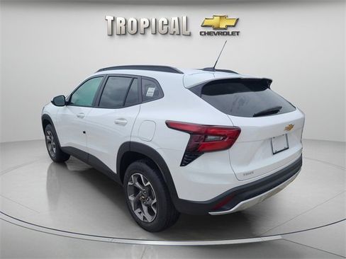 New 2026 Chevrolet Trax LT w/ Driver Confidence Package image 3