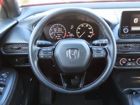 Certified 2025 Honda HR-V Sport image 19