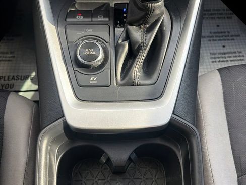 Used 2020 Toyota RAV4 XLE w/ Convenience Package AWD/4WD image 33