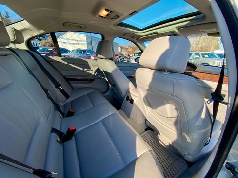 Used 2008 BMW 328xi Sedan image 10