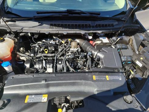 Used 2019 Ford Edge SE image 39