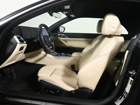 Used 2025 BMW 430i xDrive Convertible w/ Convenience Package AWD/4WD image 3