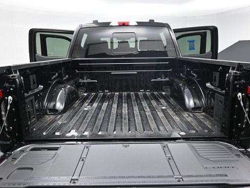 Used 2024 Ford F150 Lightning Lariat image 36