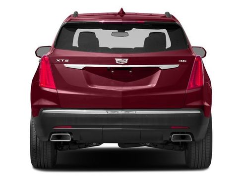 Used 2017 Cadillac XT5 Luxury w/ Driver Awareness Package AWD/4WD image 8