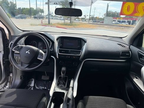Used 2020 Mitsubishi Eclipse Cross ES FWD image 14