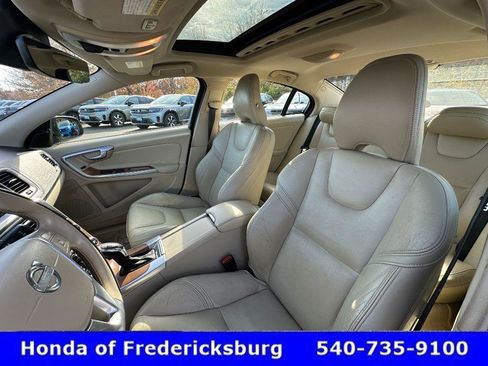 Used 2016 Volvo S60 T5 Premier image 16