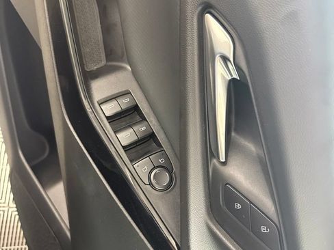 Used 2025 Chevrolet Equinox LT AWD/4WD image 18