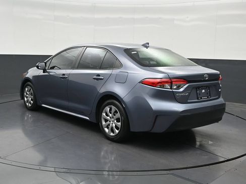 Used 2023 Toyota Corolla LE FWD image 3