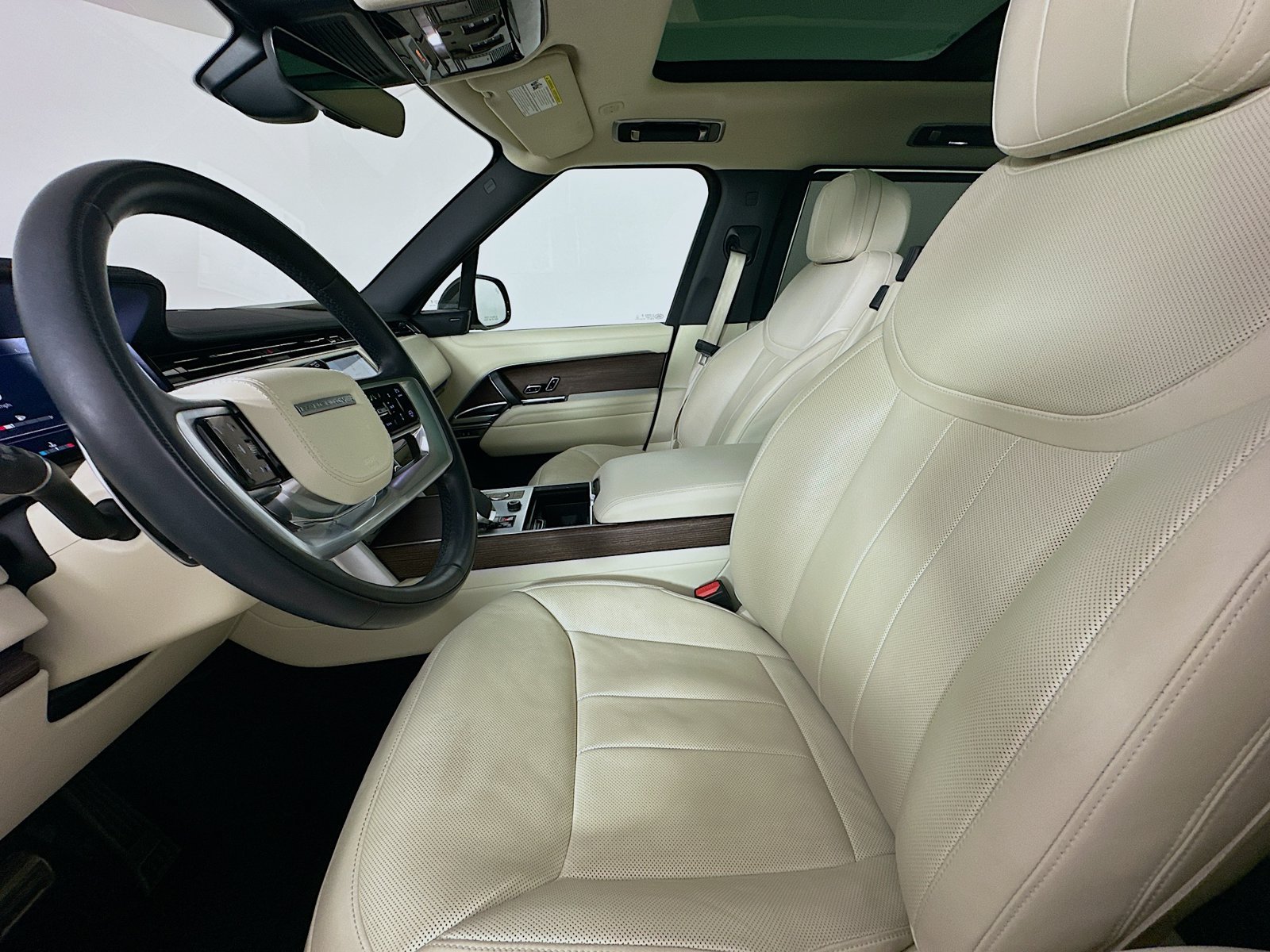 Used 2023 Land Rover Range Rover Long Wheelbase SE AWD/4WD image 33