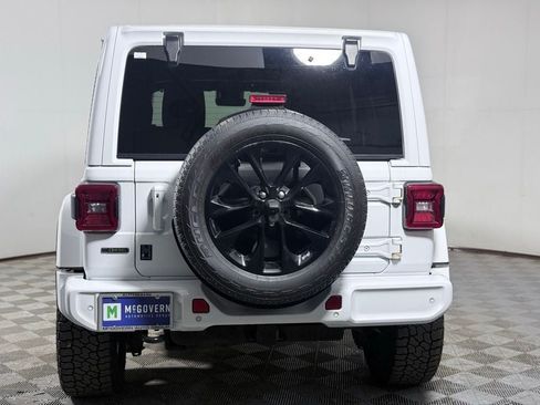 Used 2021 Jeep Wrangler Unlimited Sahara AWD/4WD image 5