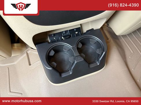 Used 2011 GMC Yukon Denali image 44