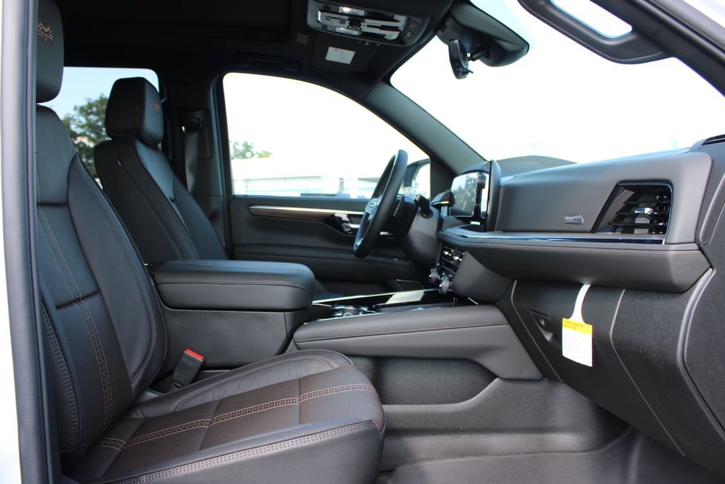New 2026 Chevrolet Tahoe High Country w/ Sun And Tow Package AWD/4WD image 33