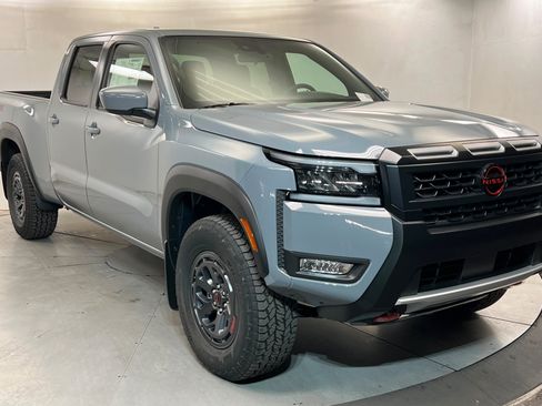New 2026 Nissan Frontier PRO-4X w/ Tow Package AWD/4WD image 7