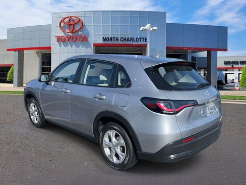 Used 2023 Honda HR-V LX image 8