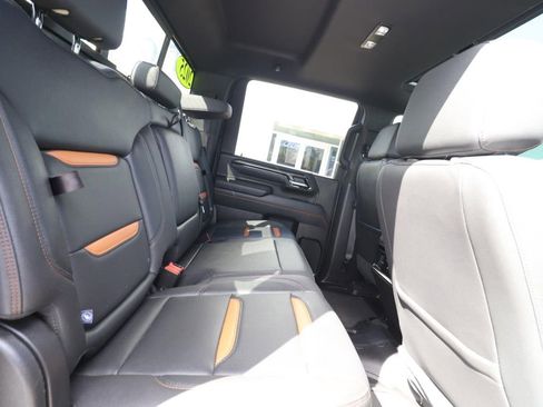 Used 2025 GMC Sierra 2500 AT4 w/ AT4 Premium Plus Package image 23