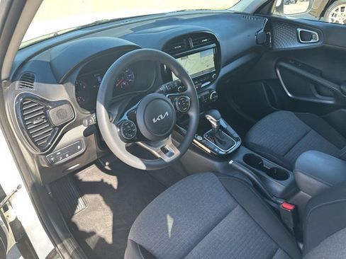Used 2022 Kia Soul S image 15