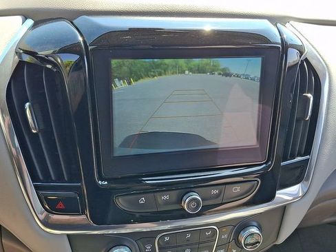 Certified 2019 Chevrolet Traverse LT AWD/4WD image 19