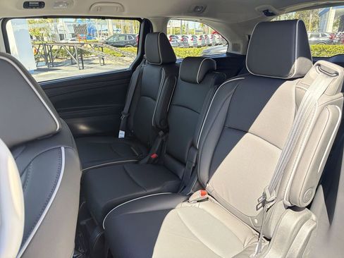 New 2026 Honda Odyssey Elite image 26