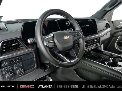 Certified 2025 Chevrolet Tahoe LT AWD/4WD image 4