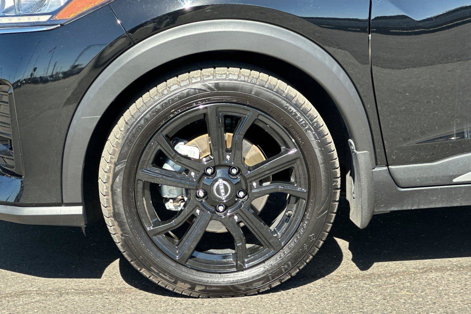 Used 2023 Nissan Kicks SR w/ SR Premium Package FWD image 25