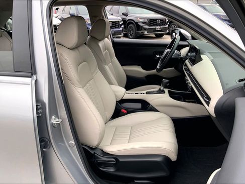 Used 2024 Honda HR-V EX-L image 7
