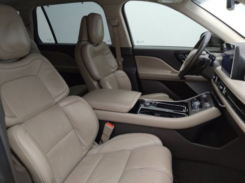 Used 2022 Lincoln Aviator Reserve w/ Equipment Group 201A RWD image 21