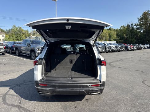 New 2025 Buick Enclave Preferred image 5