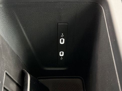 New 2026 Volkswagen Tiguan SE R-Line FWD image 31