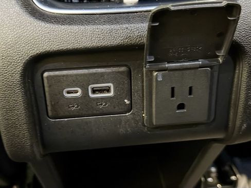 Used 2022 Chevrolet Blazer RS w/ Enhanced Convenience Package FWD image 33