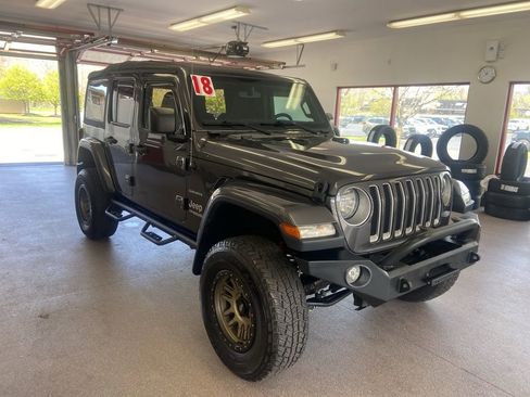 Used 2018 Jeep Wrangler Unlimited Sahara AWD/4WD image 1