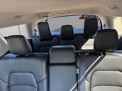 New 2025 Nissan Pathfinder SL image 24