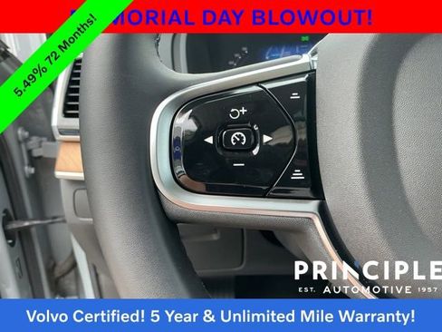 Certified 2025 Volvo XC90 B6 Ultra AWD/4WD image 23
