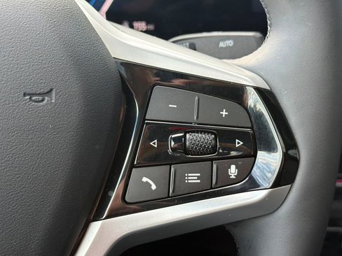 Used 2025 BMW i4 eDrive40 w/ Premium Package image 32