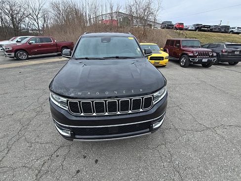 Used 2024 Jeep Wagoneer Series II image 13